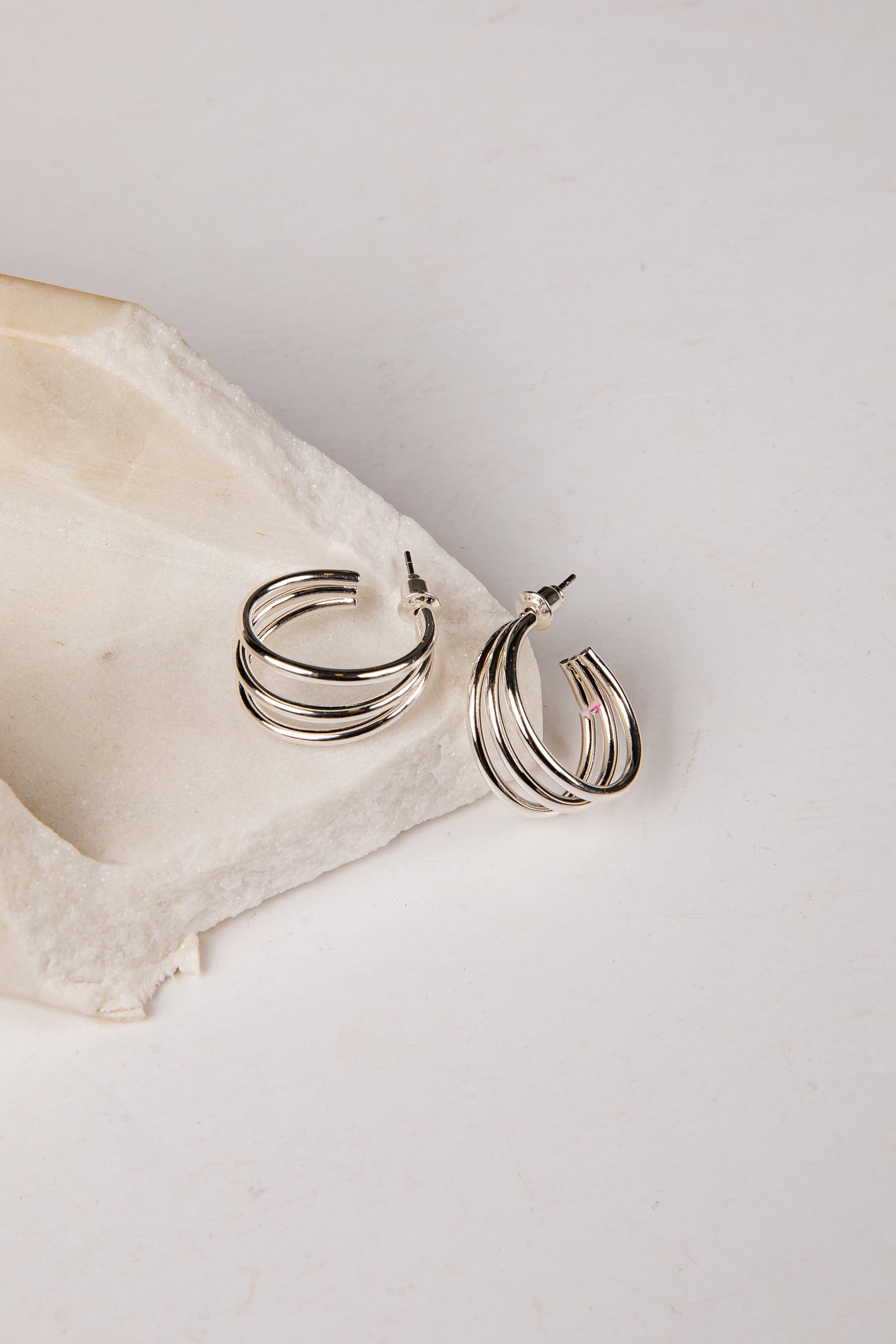 Abby Classic Hoop Earrings